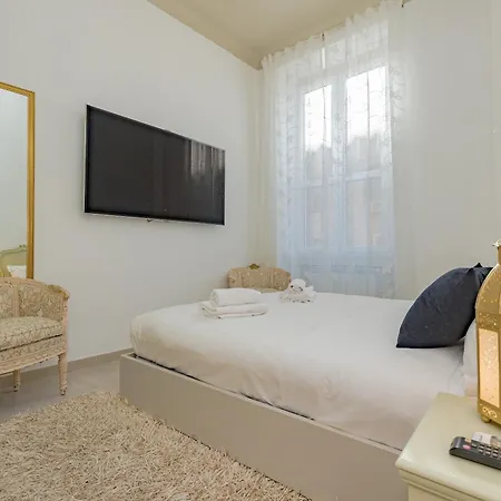 Διαμέρισμα 2 Bedroom - Buzzi Hospital, Sempione, Mico, 100mt Metrom5 Μιλάνο
